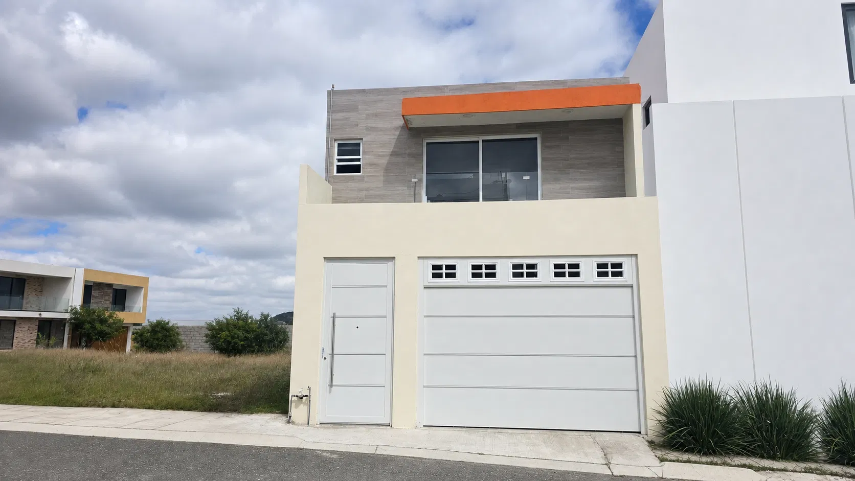 Casa nueva en venta — Privada Bosque de las Cumbres, Colinas del Padre 4ta Sección — imagen 1