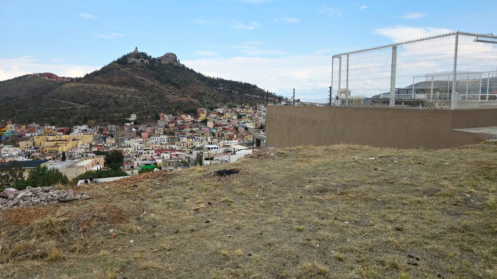 Lote urbano en venta — Paseo Díaz Ordaz, Centro (vista al Cerro de la Bufa) — imagen 2