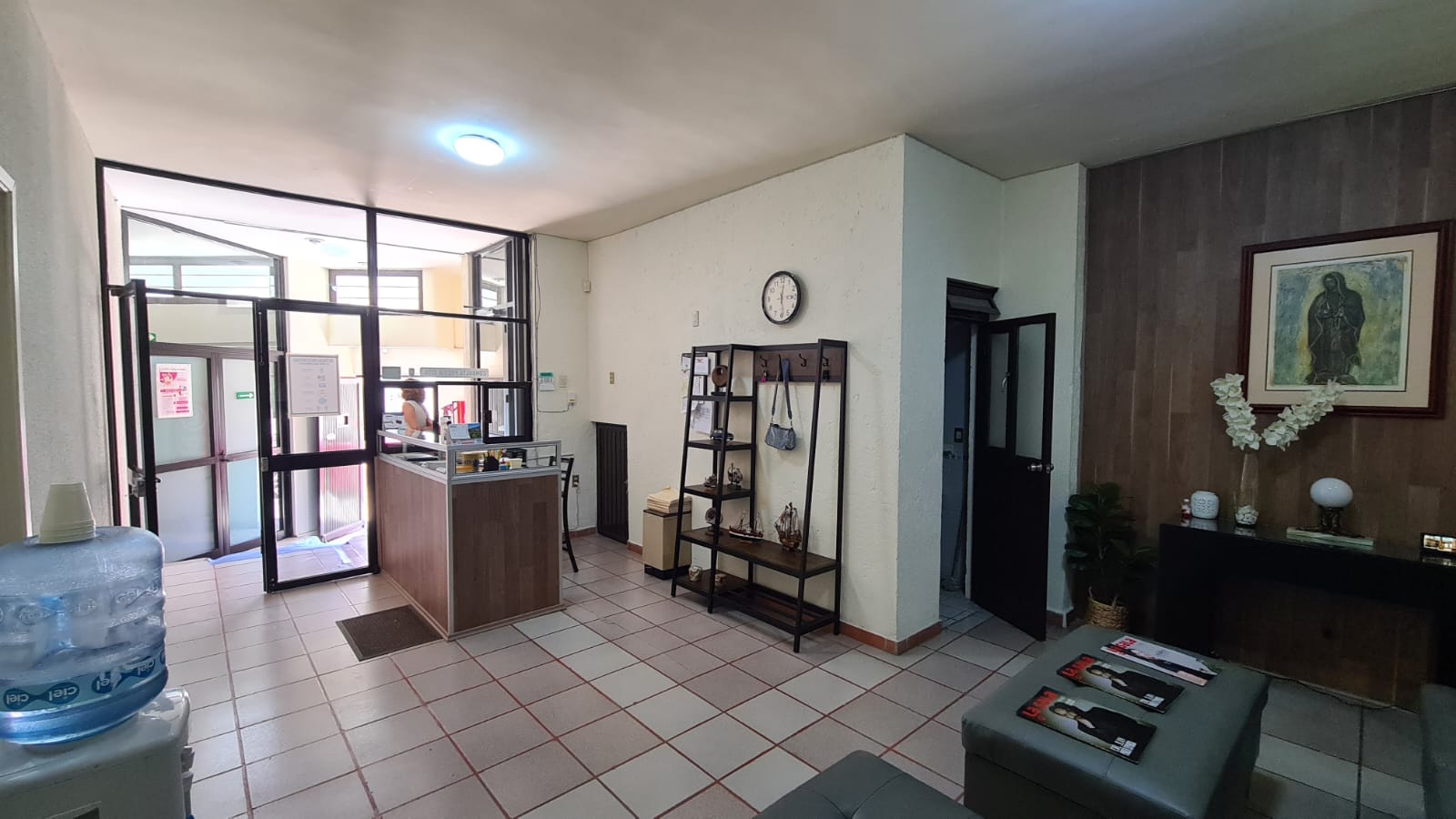 Edificio en venta — Clínica/Consultorios/Oficinas, Los Geraneos — imagen 4